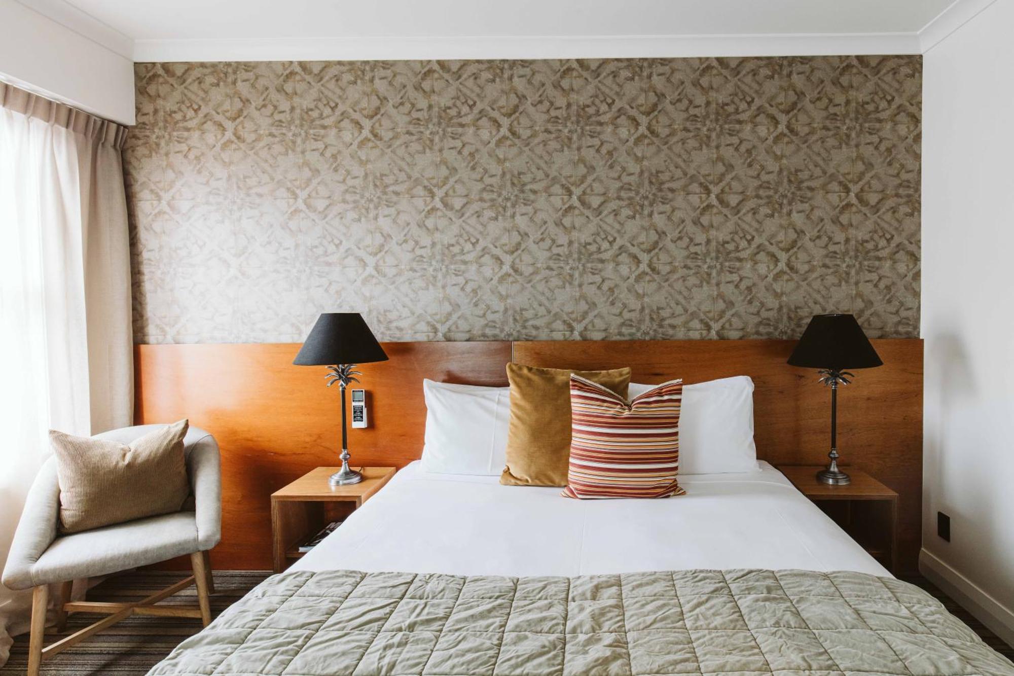 เดอะ สเตท โฮเต็ล Hotel นิวพลีมัธ ภายนอก รูปภาพ